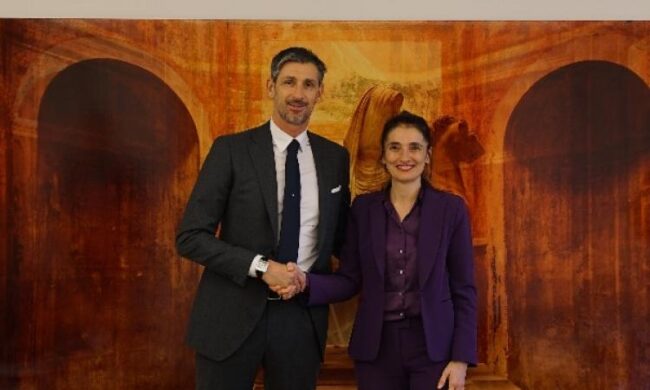 CONFAPI PRESIDENTE CAMISA AD SACE ALESSANDRA RICCI